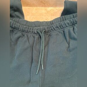 Old Navy Dark Green Women’s Sweatpants